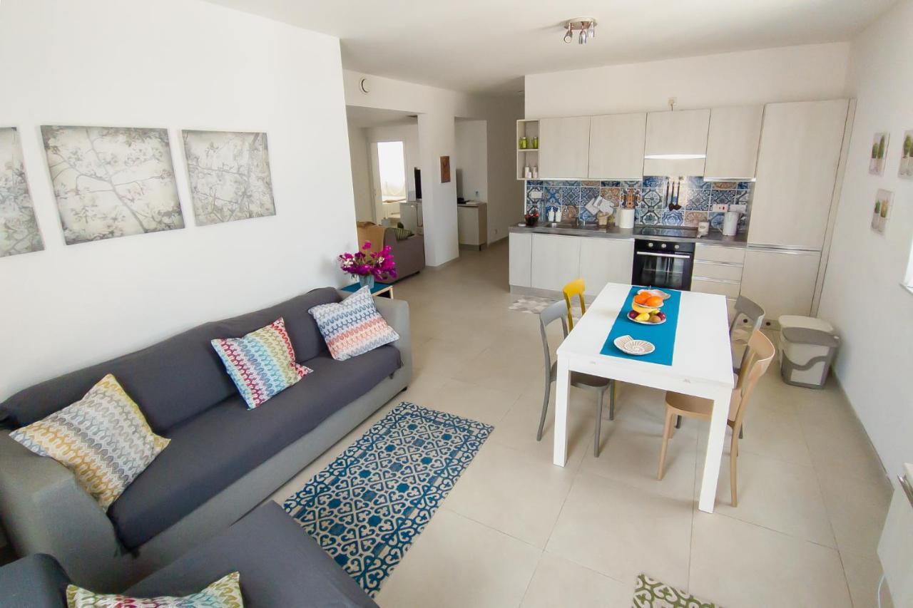 Sliema, Villa Savoia Luxury Apartment For 5 Guests Gzira Exteriör bild
