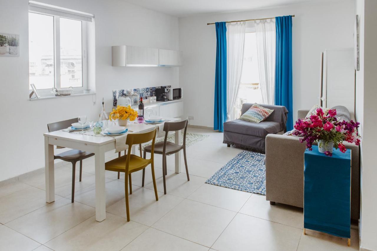 Sliema, Villa Savoia Luxury Apartment For 5 Guests Gzira Exteriör bild