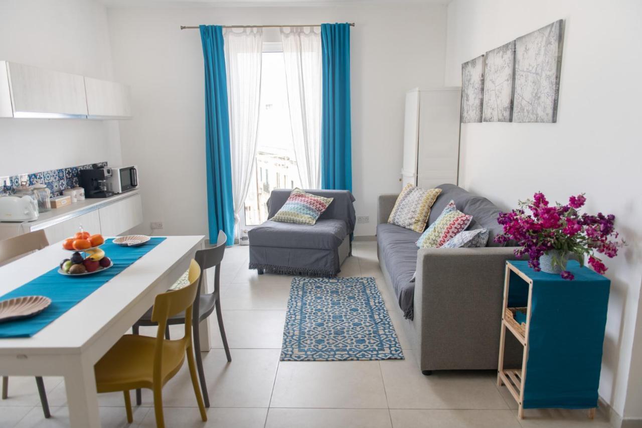 Sliema, Villa Savoia Luxury Apartment For 5 Guests Gzira Exteriör bild