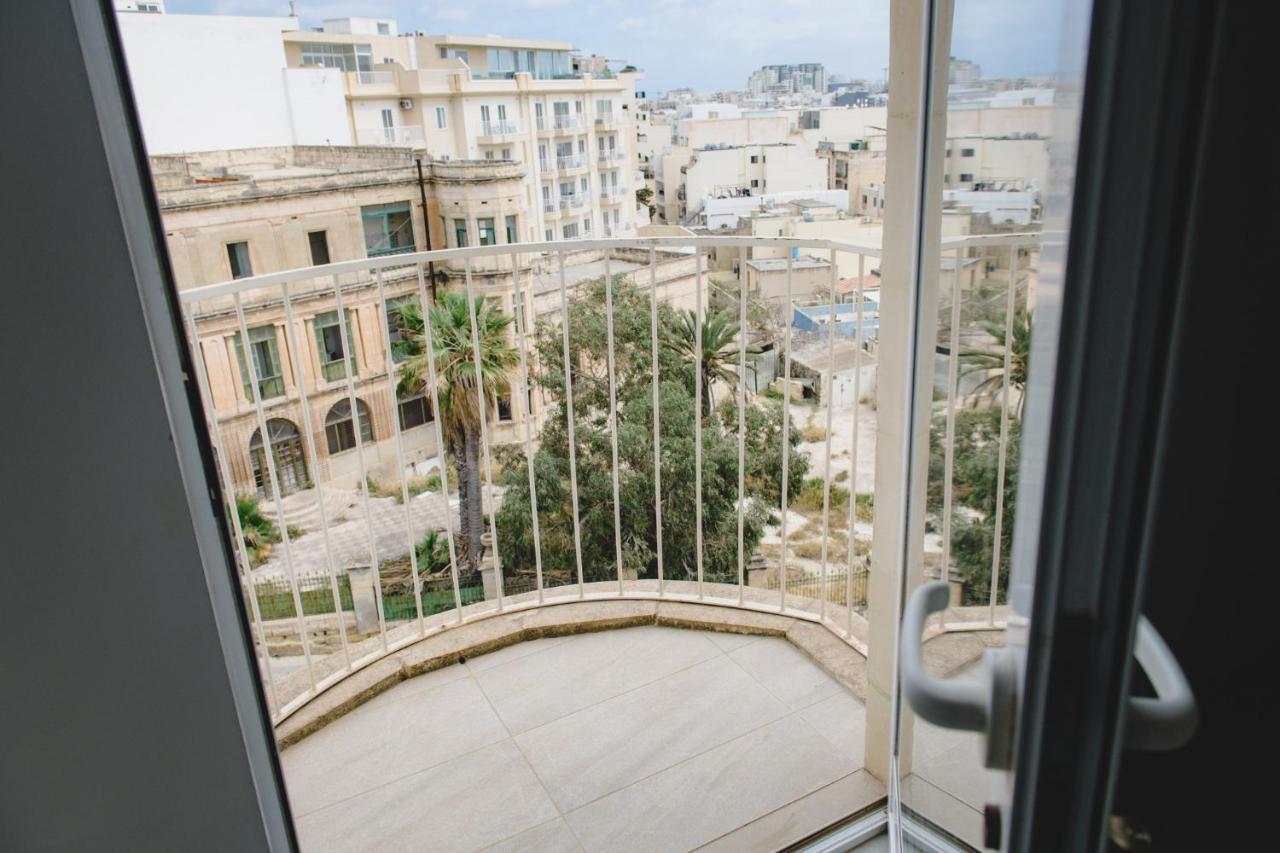 Sliema, Villa Savoia Luxury Apartment For 5 Guests Gzira Exteriör bild