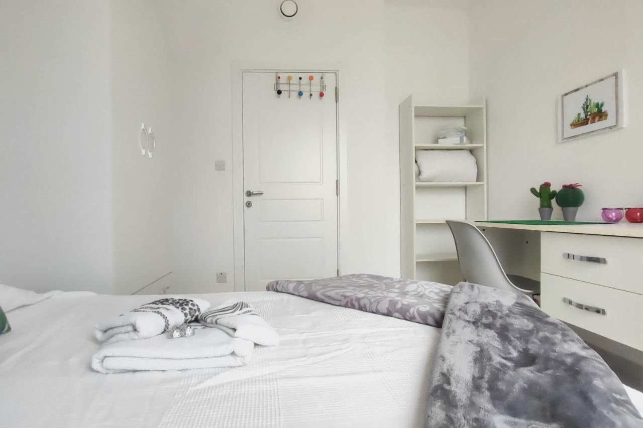 Sliema, Villa Savoia Luxury Apartment For 5 Guests Gzira Exteriör bild